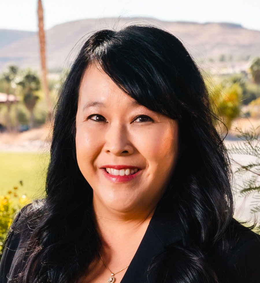 Dr. Angela Hahn